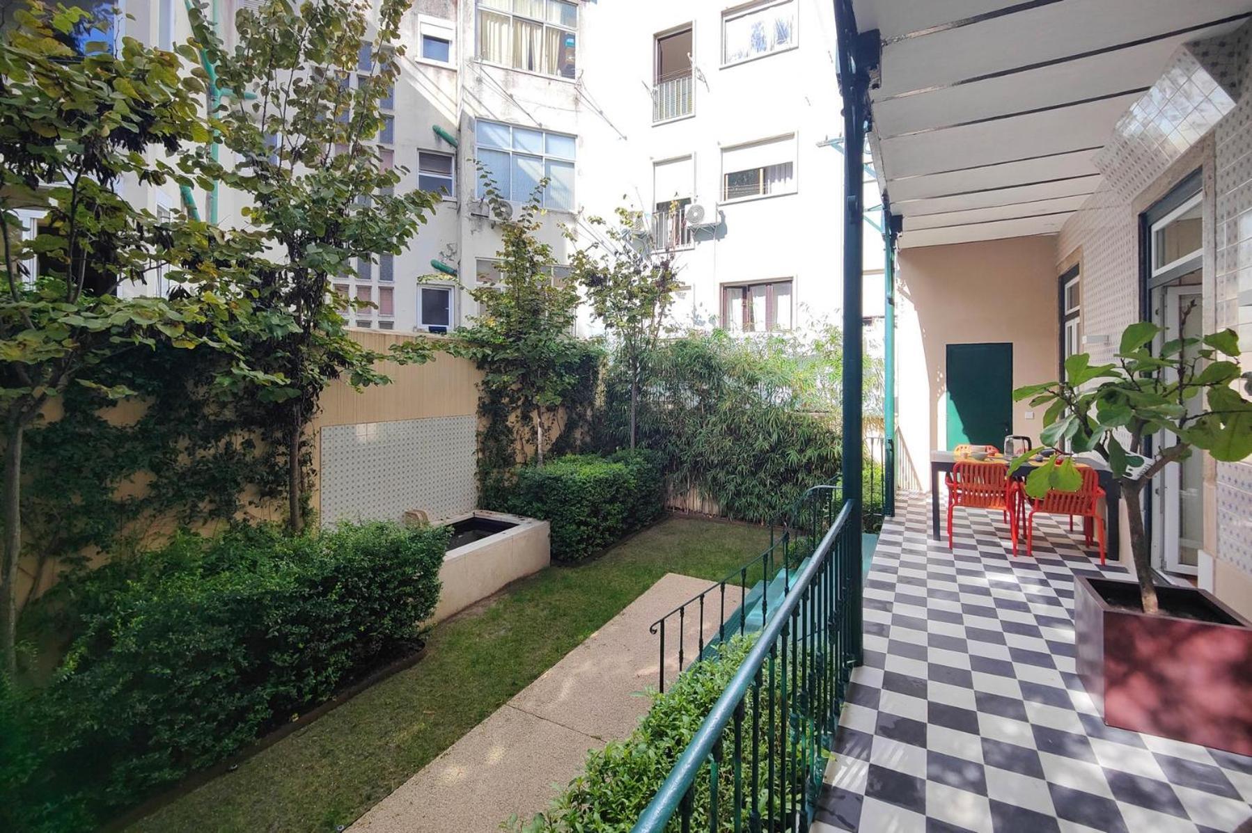 Apartment Joivy Astonishing Flat W Office Near *