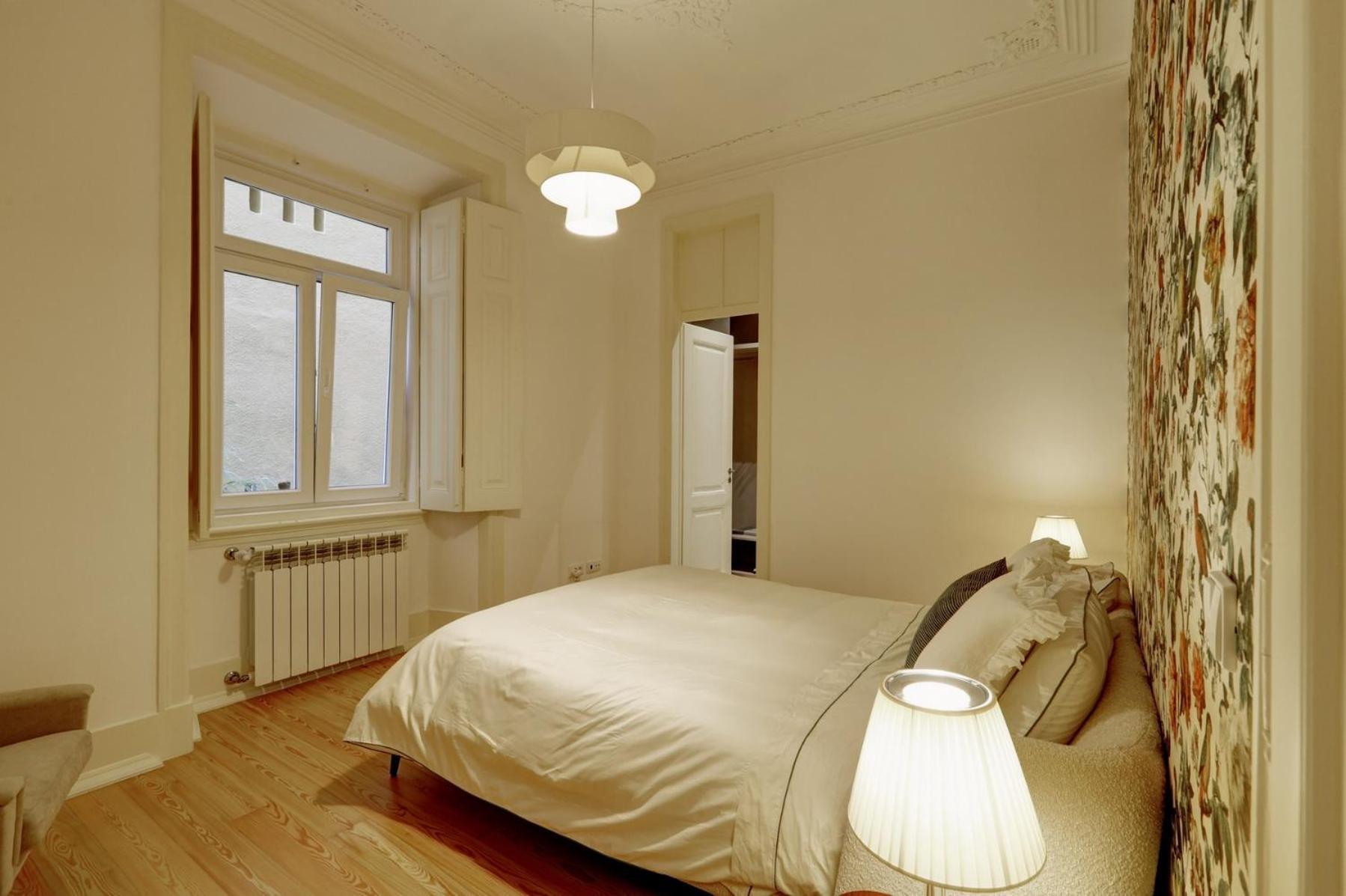 Apartment Joivy Astonishing Flat W Office Near